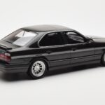 BMW M5 E34 Hartge H5 V12 Diamond Schwarz Metallic Otto 1:18 - image 2 of 6