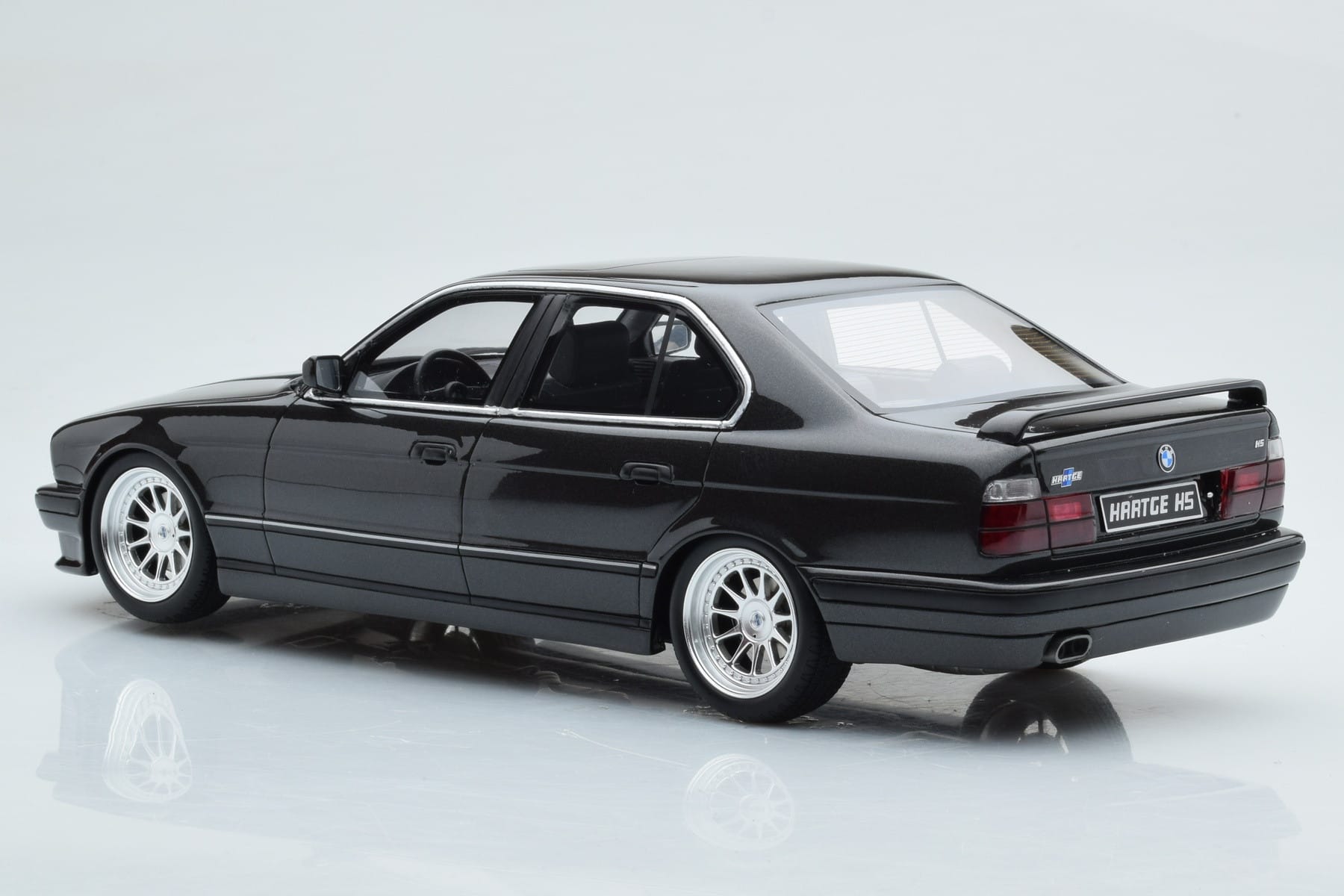 BMW M5 E34 Hartge Schwarz Otto 1:18 OT362B Resin — Bild 4 von 6