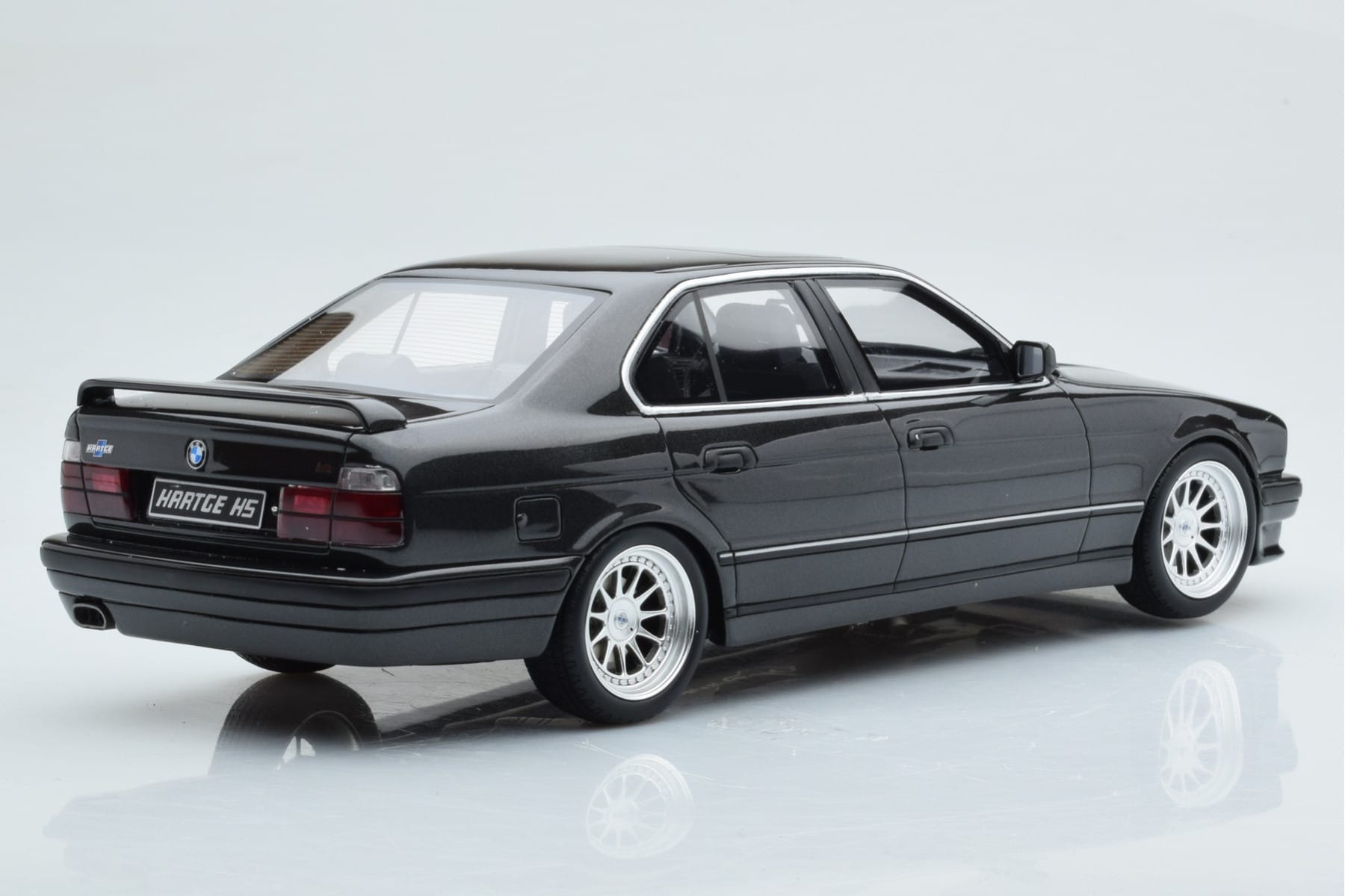 BMW M5 E34 Hartge Schwarz Otto 1:18 OT362B Resin — Bild 5 von 6