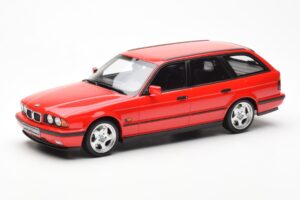BMW M5 E34 Touring Rot Otto 1:18 OT951