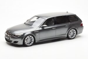 BMW M5 E61 Touring Grau Otto 1:18 OT189