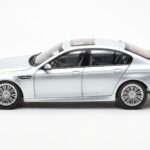 BMW M5 F10 Silverstone Silber Paragon 1:18 80432186353 - image 4 of 8