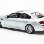BMW M5 F10 Silverstone Silber Paragon 1:18 80432186353 - image 7 of 8