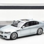 BMW M5 F10 Silverstone Silber Paragon 1:18 80432186353 - image 8 of 8