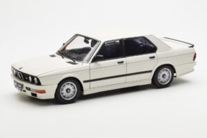 BMW M535i E28 Alpine Weiß AUTOart 1:18