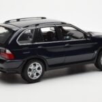 BMW X5 4.4i E53 Dunkel Blau Kyosho 1:18 - image 3 of 8