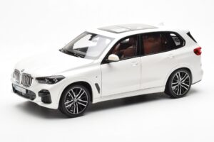 BMW X5 G05 Weiß Paragon 1:18 80432450996