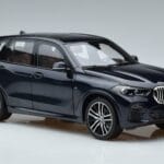 BMW X5 G05 Blau Norev 1:18 183283 Druckguss - image 5 of 7