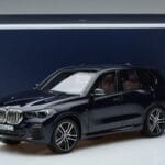 BMW X5 G05 Blau Norev 1:18 183283 Druckguss - image 7 of 7