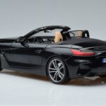 BMW Z4 G29 Schwarz Metallic Norev 1:18 183272 Druckguss - image 6 of 7
