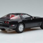 Chevrolet Corvette C4 Schwarz AUTOart 1:18 71242 Druckguss - image 3 of 8