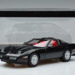 Chevrolet Corvette C4 Schwarz AUTOart 1:18 71242 Druckguss - image 8 of 8