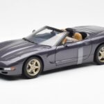 Chevrolet Corvette C5 Cabriolet Lila Perl Metallic UT Models 1:18