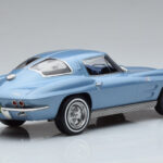 Chevrolet Corvette C2 Sting Ray Blau Norev 1:18 - image 2 of 6