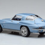 Chevrolet Corvette C2 Sting Ray Blau Norev 1:18 - image 5 of 6