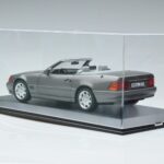 Vitrine MCG 1:18 MCG99115 Druckguss - image 9 of 11