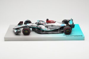 Mercedes AMG Petronas W13 E Performance #63 G. Russell Brazilian GP 1st Win 2022 Minichamps 1:18