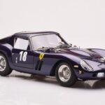 Ferrari 250 GTO Monterey Historic Races Laguna Seca 2004 CMC 1:18 - image 4 of 7