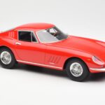 Ferrari 275 GTB Rot CMR 1:18 CMR033 - image 4 of 6