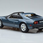 Ferrari 308 GTS Blau Norev 1:18 - image 6 of 7