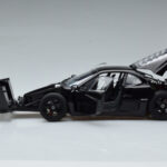 Ferrari F40 Lightweight Schwarz Kyosho 1:18 - image 4 of 12
