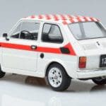 Fiat 126 Abarth Weiß MCG 1:18 MCG18325 Druckguss - image 5 of 6
