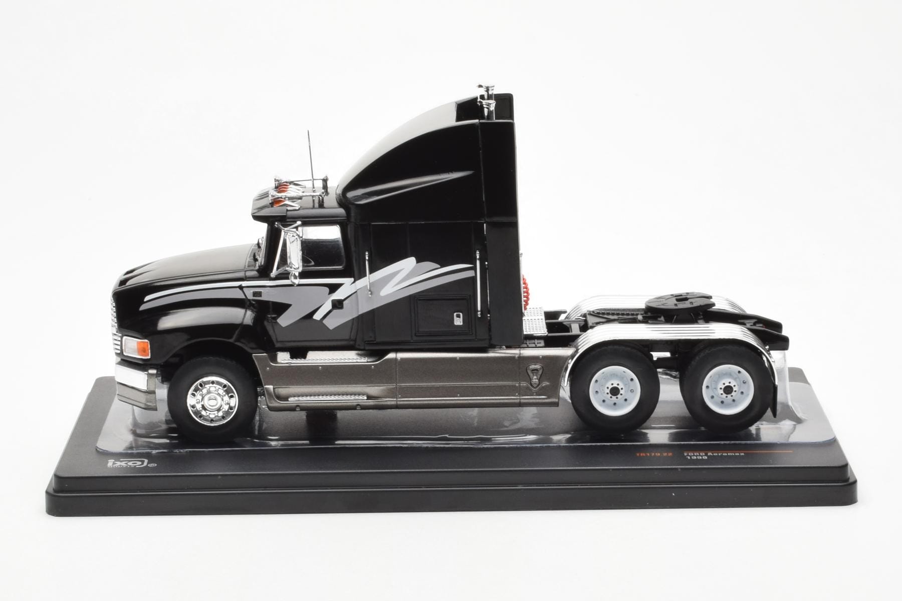 Ford Aeromax Schwarz IXO 1:43 TR179 Druckguss