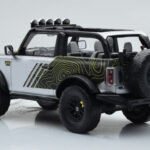 Ford Bronco RTR Iconic Silber GT Spirit 1:18 - image 5 of 6