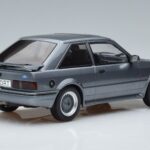 Ford Escort Mk4 RS Turbo S Grau MCG 1:18 MCG18272 Druckguss - image 2 of 6