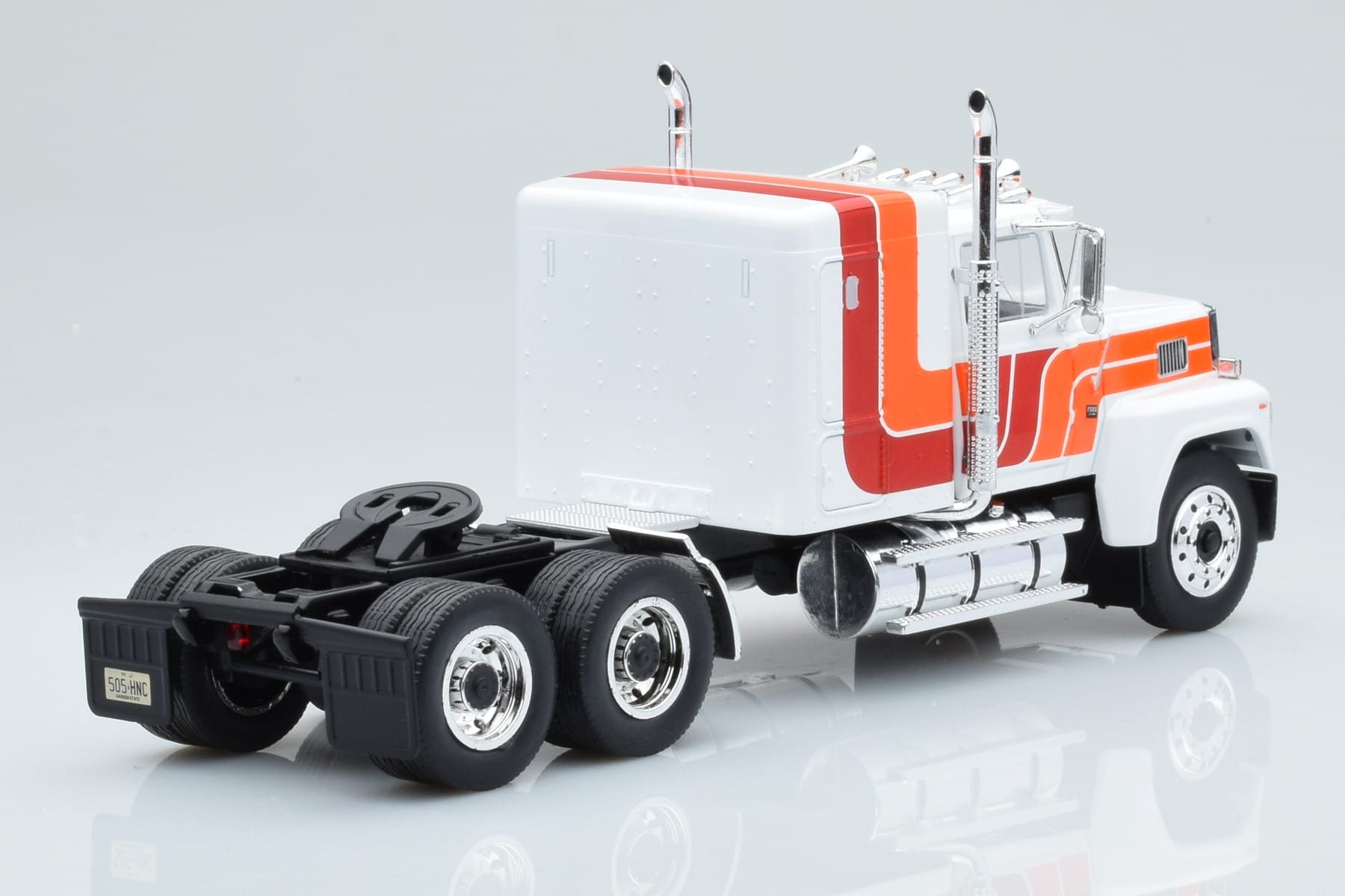 Ford LTL 9000 Weiß Rot Orange IXO 1:43 TR094 Druckguss — Bild 2 von 5