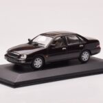 Ford Scorpio Schwarz Minichamps 1:43 - image 2 of 4