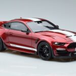 Ford Mustang S550 Shelby Super Snake Rot GT Spirit 1:18 GT397 Resin - image 4 of 6