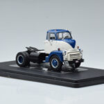 GMC 950 COE Blau Weiss IXO 1:43 - image 4 of 6