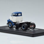 GMC 950 COE Blau Weiss IXO 1:43 - image 5 of 6