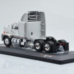 GMC General SBFA Silber IXO 1:43 - image 5 of 6