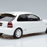 Honda Civic Type R EK9 Weiß Otto 1:18 OT264 Resin - image 2 of 7