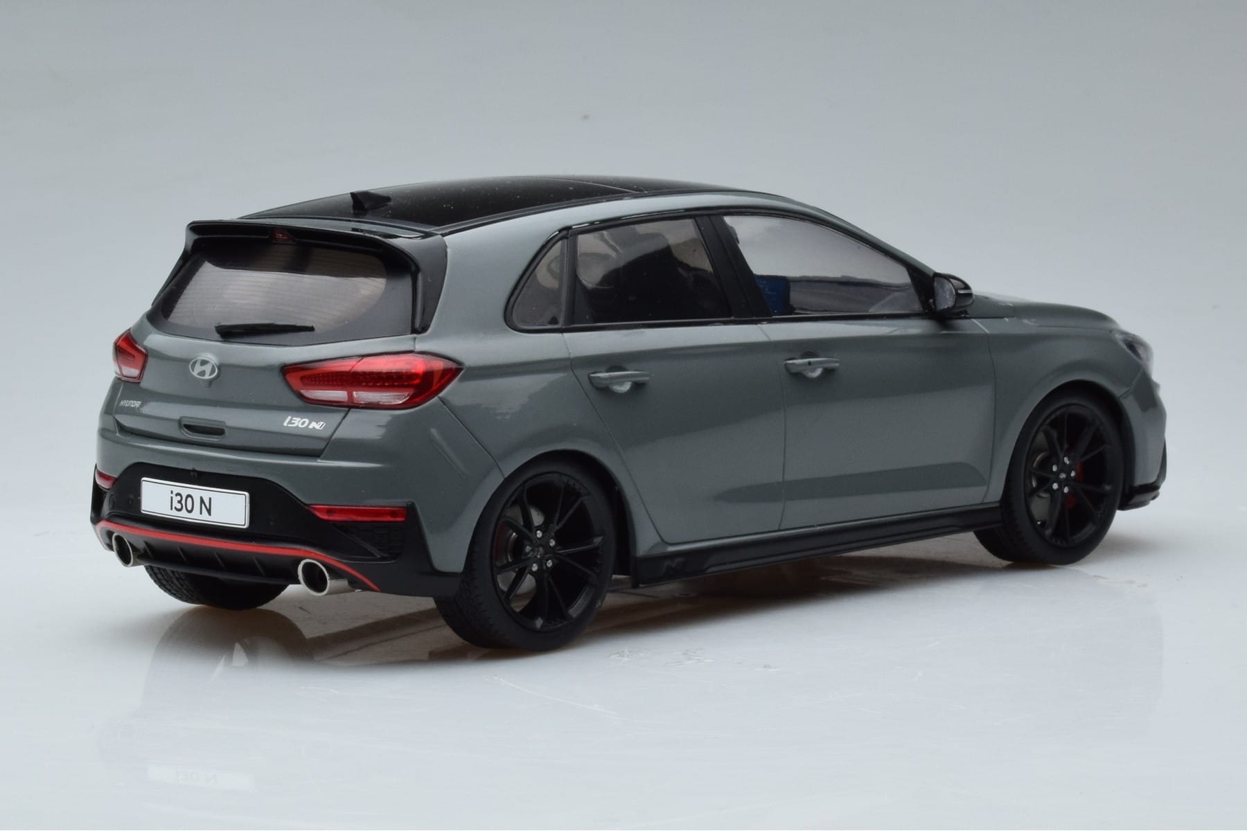 Hyundai i30 N PD Schattengrau MCG 1:18 MCG18375 Druckguss — Bild 2 von 6