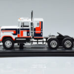 International Transtar 4300 Weiß IXO 1:43 - image 3 of 6