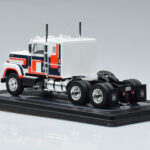 International Transtar 4300 Weiß IXO 1:43 - image 5 of 6