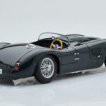 Jaguar C-Type Grün AUTOart 1:18 - image 4 of 8