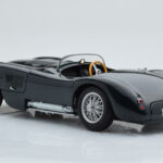 Jaguar C-Type Grün AUTOart 1:18 - image 7 of 8
