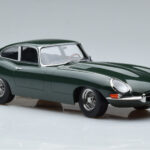 Jaguar E-Type Series 1 British Racing Grün KK-Scale 1:18 - image 4 of 6