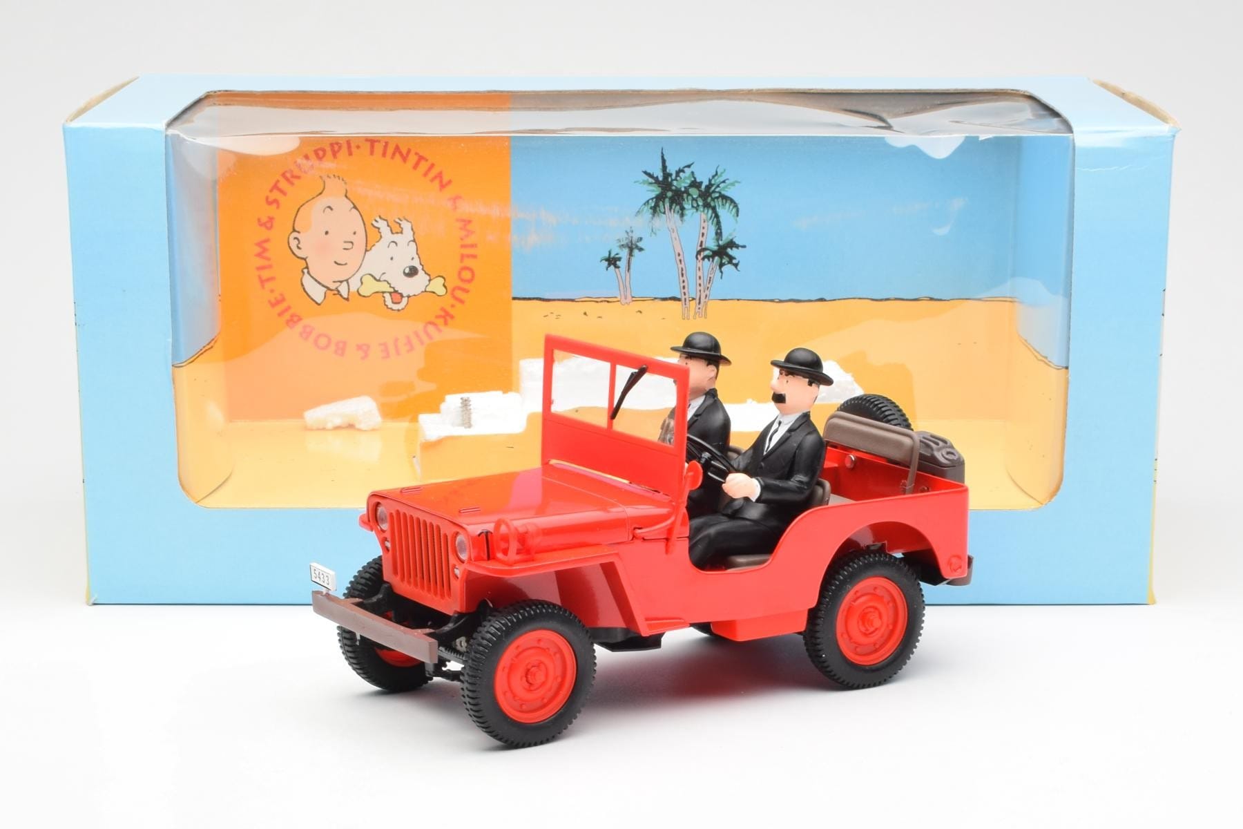 Jeep Willys Tintin 2 Figuren UT Models 1:18 180150000 Druckguss — Bild 6 von 6