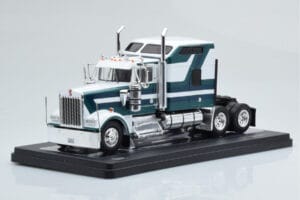 Kenworth W900 Grün Weiß IXO 1:43 TR164
