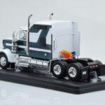 Kenworth W900 Grün Weiß IXO 1:43 - image 5 of 6