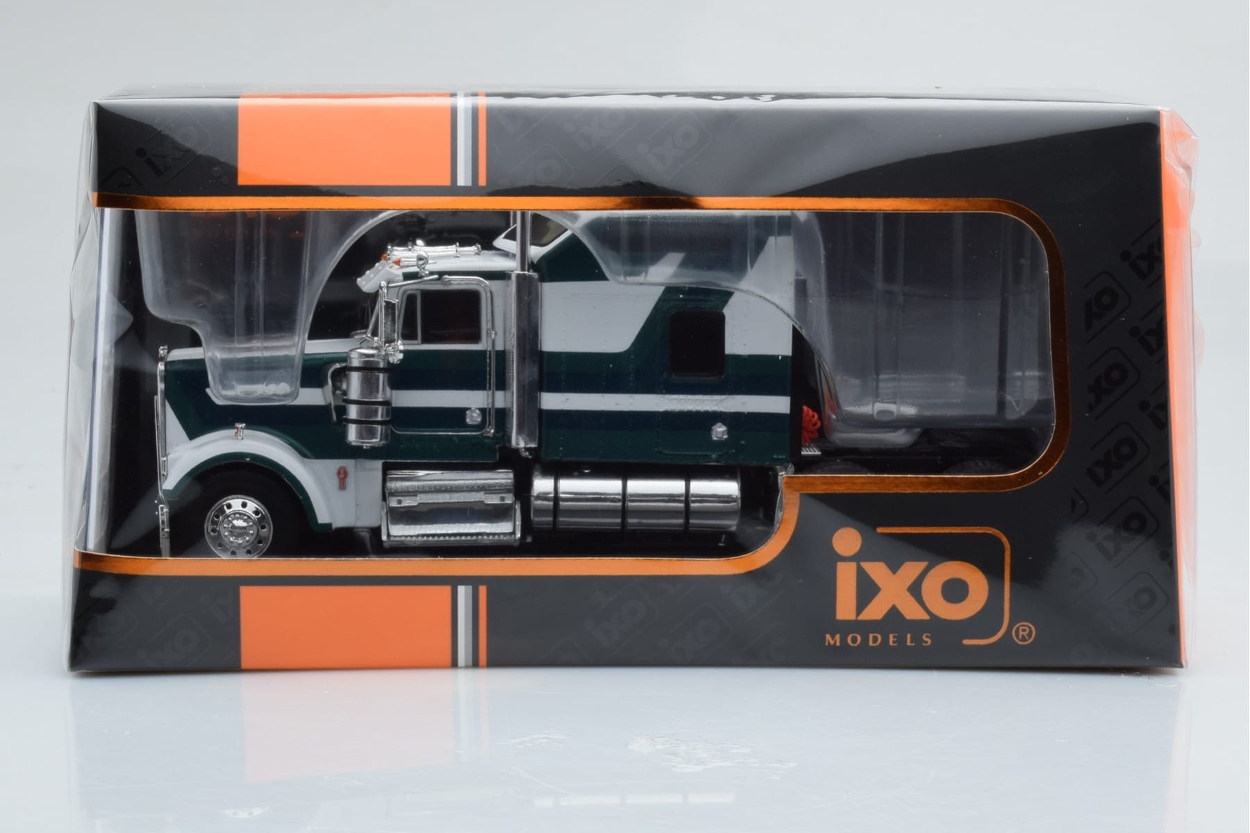 Kenworth W900 Grün Weiß IXO 1:43 TR164 Druckguss — Bild 6 von 6