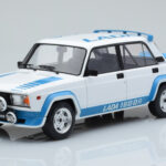 Lada 2105 VFTS Weiß IXO 1:18