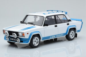 Lada 2105 VFTS Weiß IXO 1:18