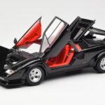 Lamborghini Countach LP 5000 Quattrovalvole Schwarz Kyosho 1:18 08320BK - image 2 of 8
