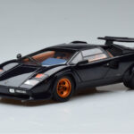 Lamborghini Countach LP500S Walter Wolf Dunkelblau Kyosho 1:18